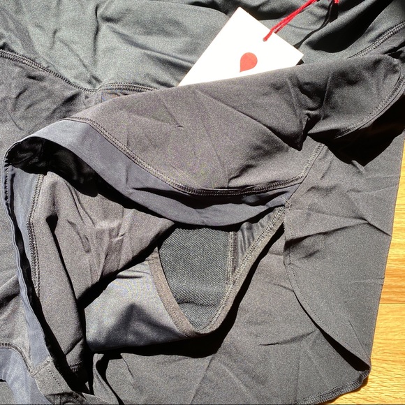 NEW Thinx Training Shorts with Built In Underwear 3X - Picture 4 of 8